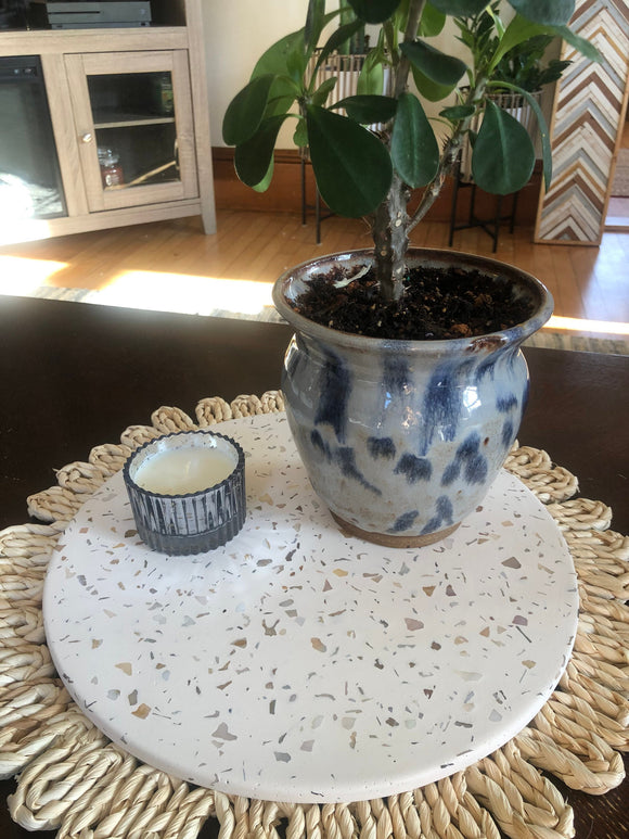 Round Shell Centerpiece